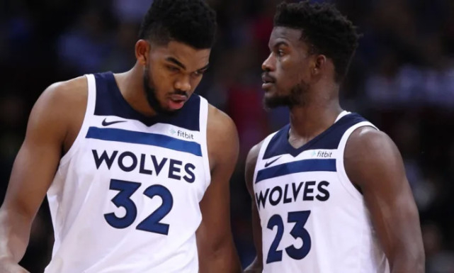 米哈游太懂了!《绝区零》全员满命爆衣立绘图登热搜