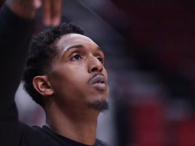 切尔西战术调整显成效