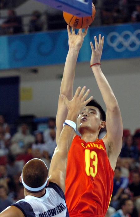 [NBA]面对夏普 卡斯尔强突篮下抛投得手