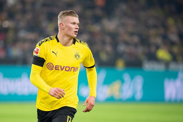 斯图加特vs法兰克福：努贝尔、昂达夫首发，堂安